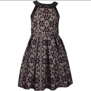 ⭐️BONNIE JEAN Girls Sz 12 Dress Black Lace Over Beige Sleeveless Rhinestone Neck